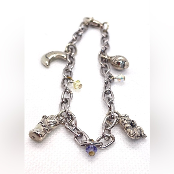 Adorable Charm Bracelet w Tiny Figures: cat, frog, person, moon, & beads! - Picture 4 of 12